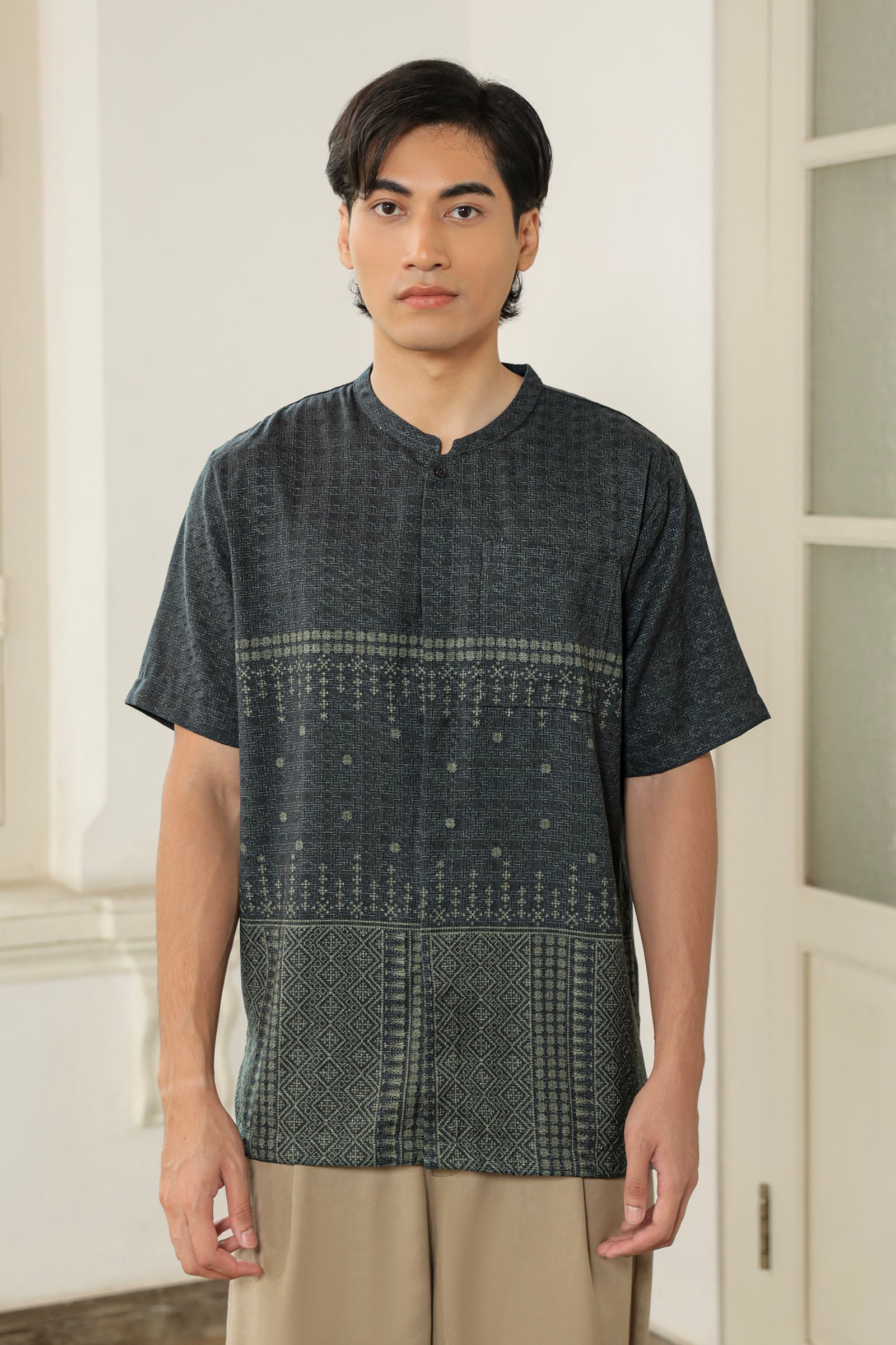 RAIHAN KOKO – GEULIS