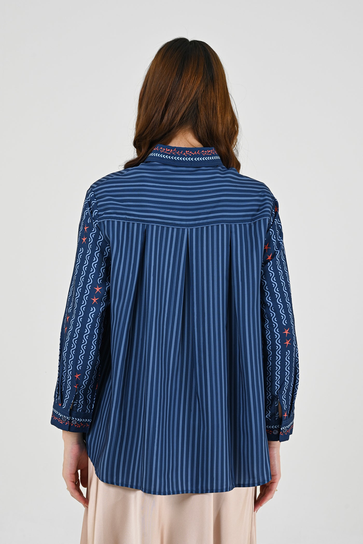 #color_navy