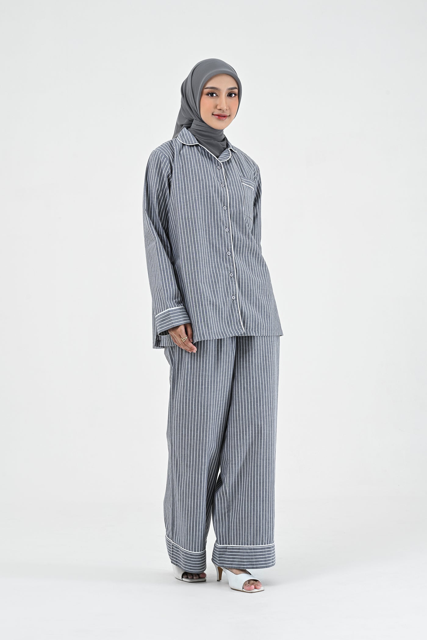 #color_grey