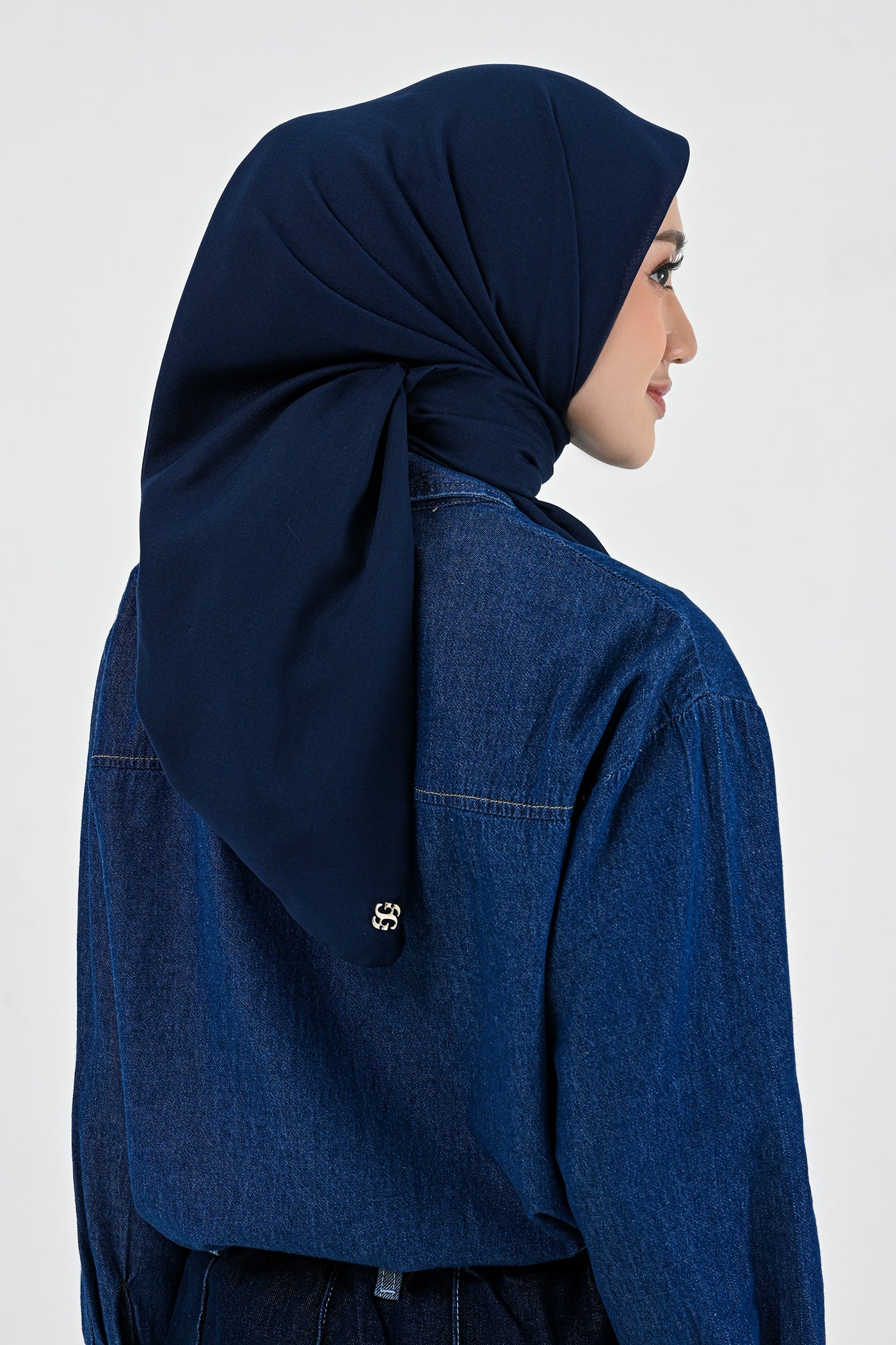 #color_navy