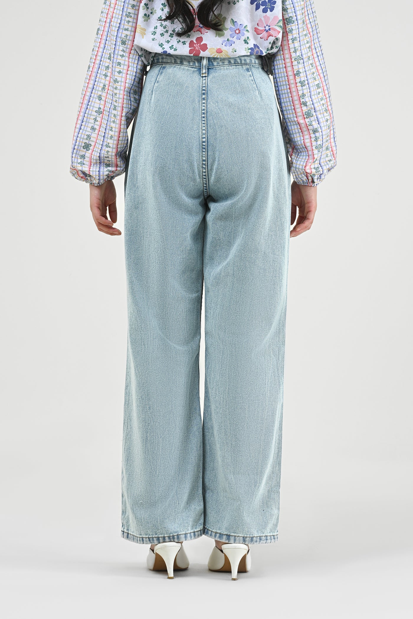 #color_lightdenim