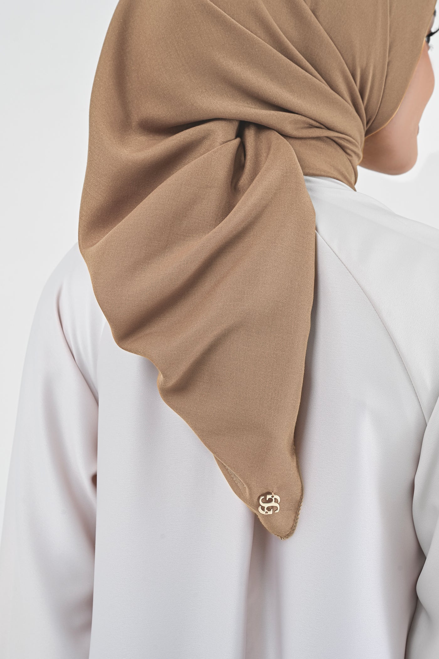 #color_almond