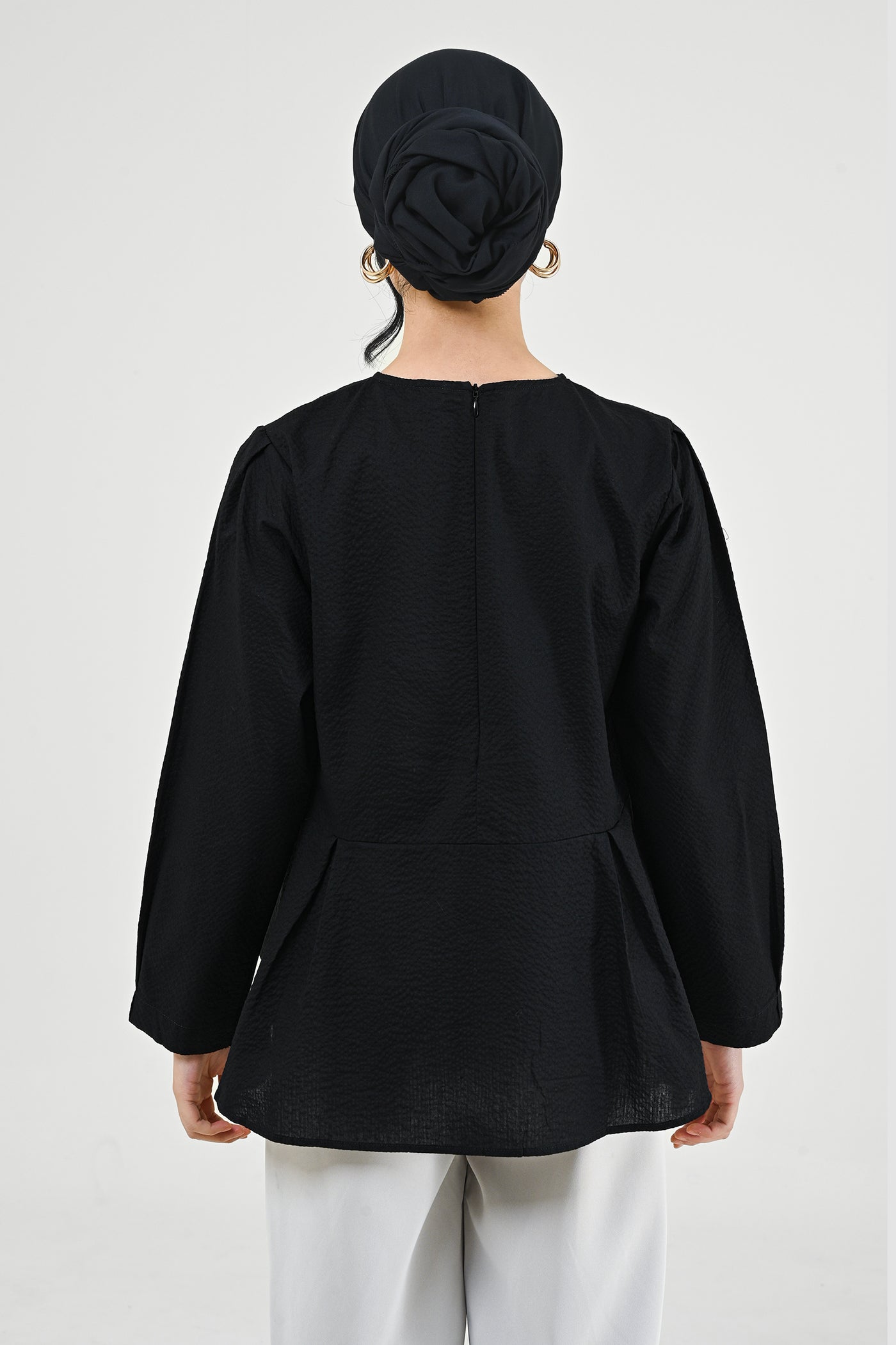 #color_black