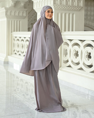 #color_taupe
