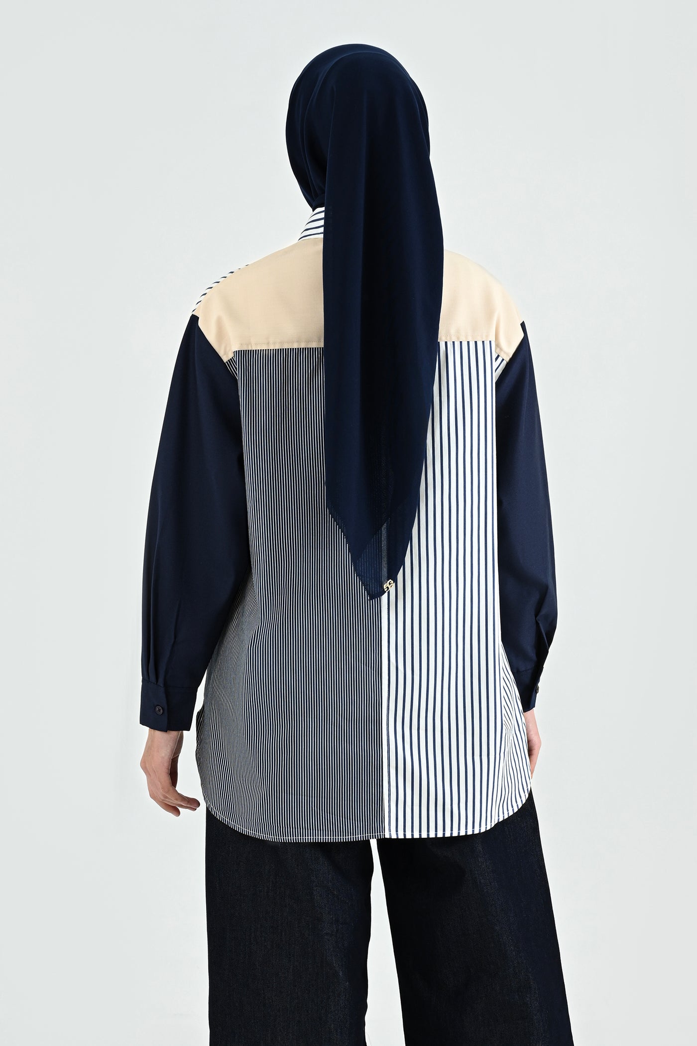 #color_navy