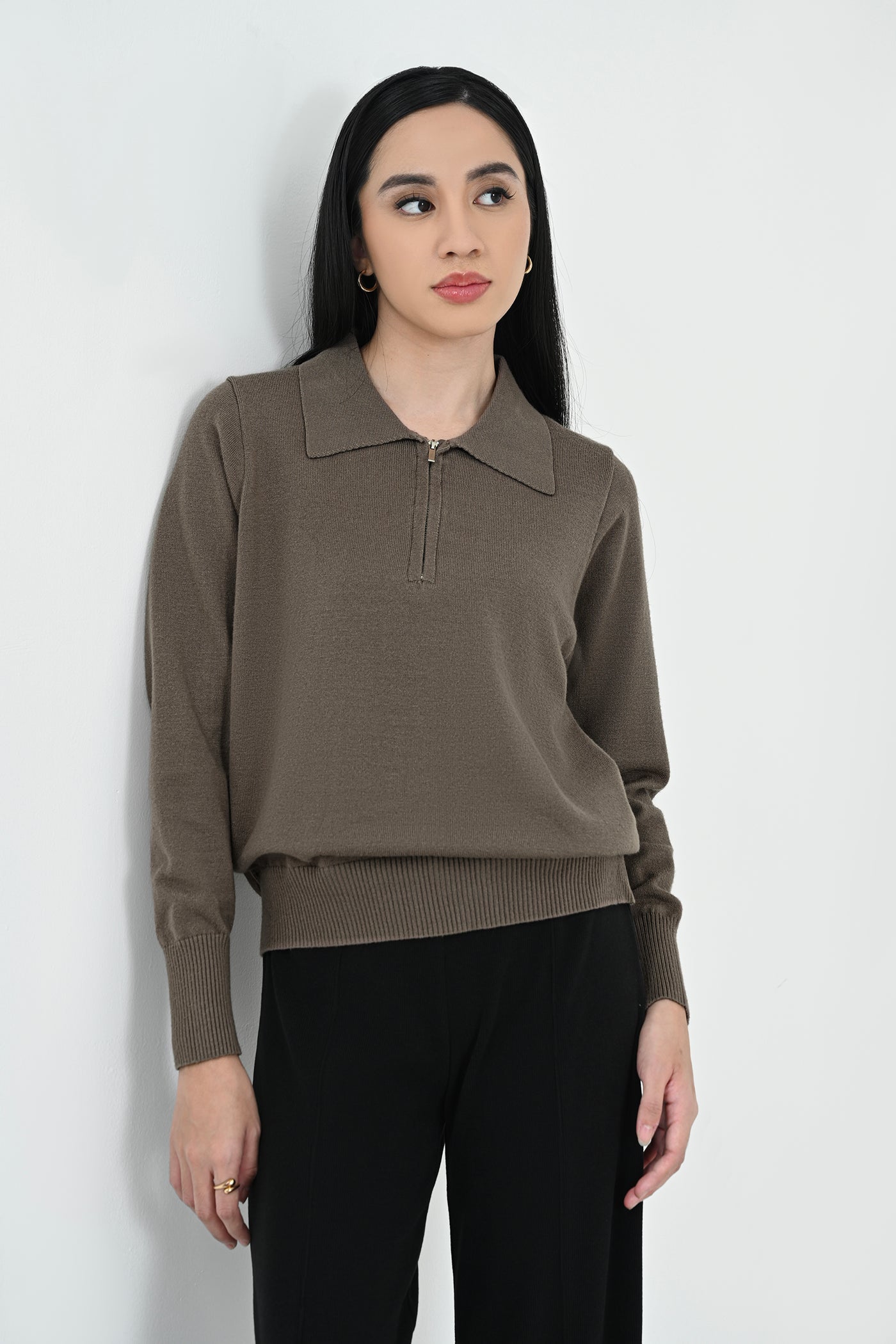#color_taupe
